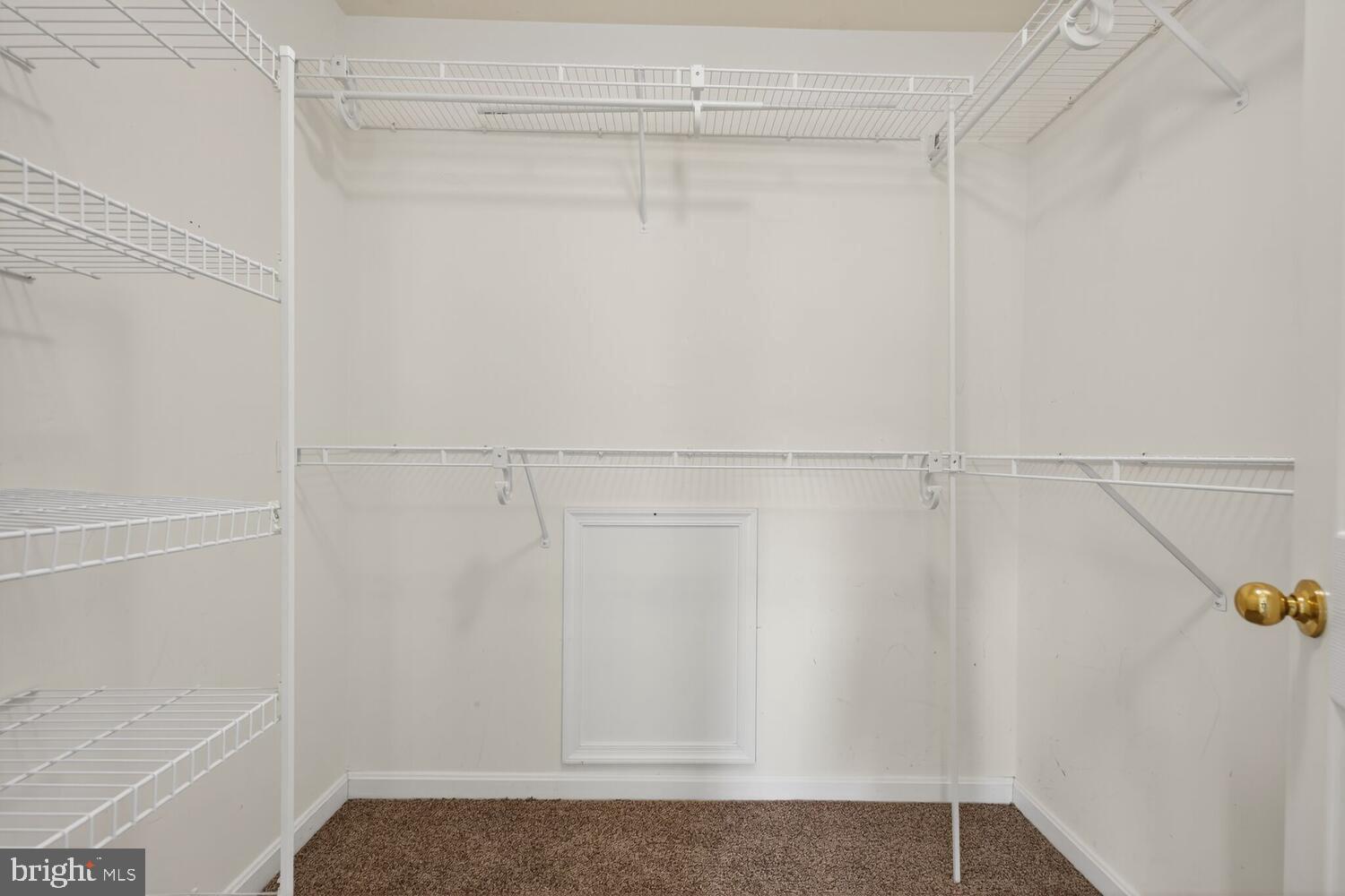 MILESTONE - Residential Lease