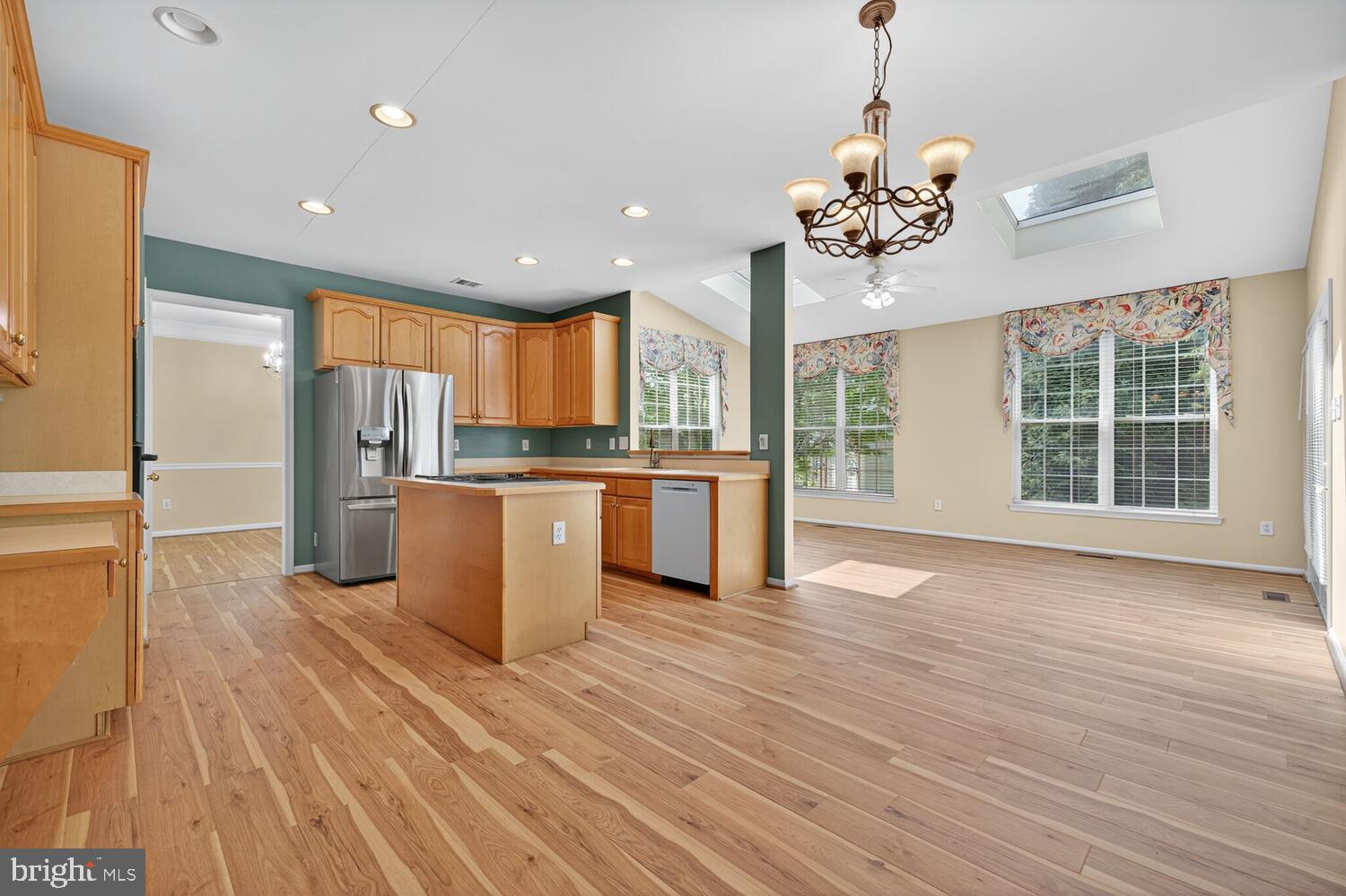 MILESTONE - Residential Lease