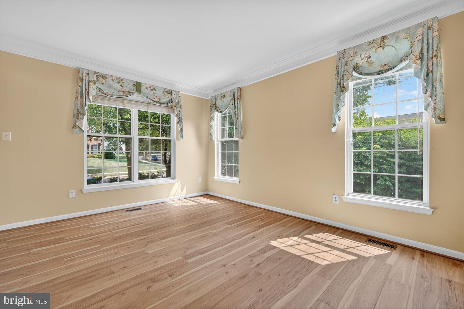 MILESTONE - Residential Lease