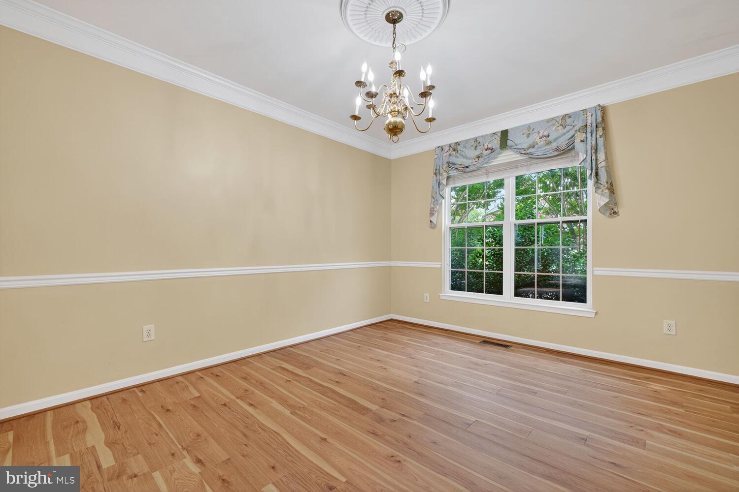 MILESTONE - Residential Lease