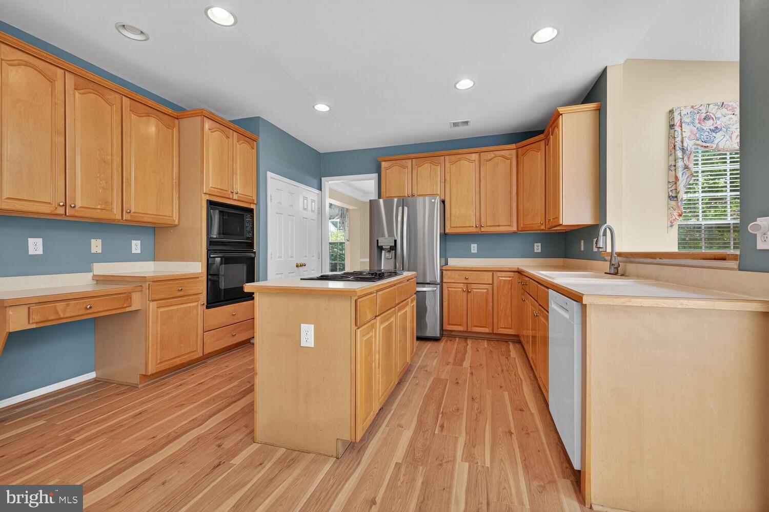 MILESTONE - Residential Lease