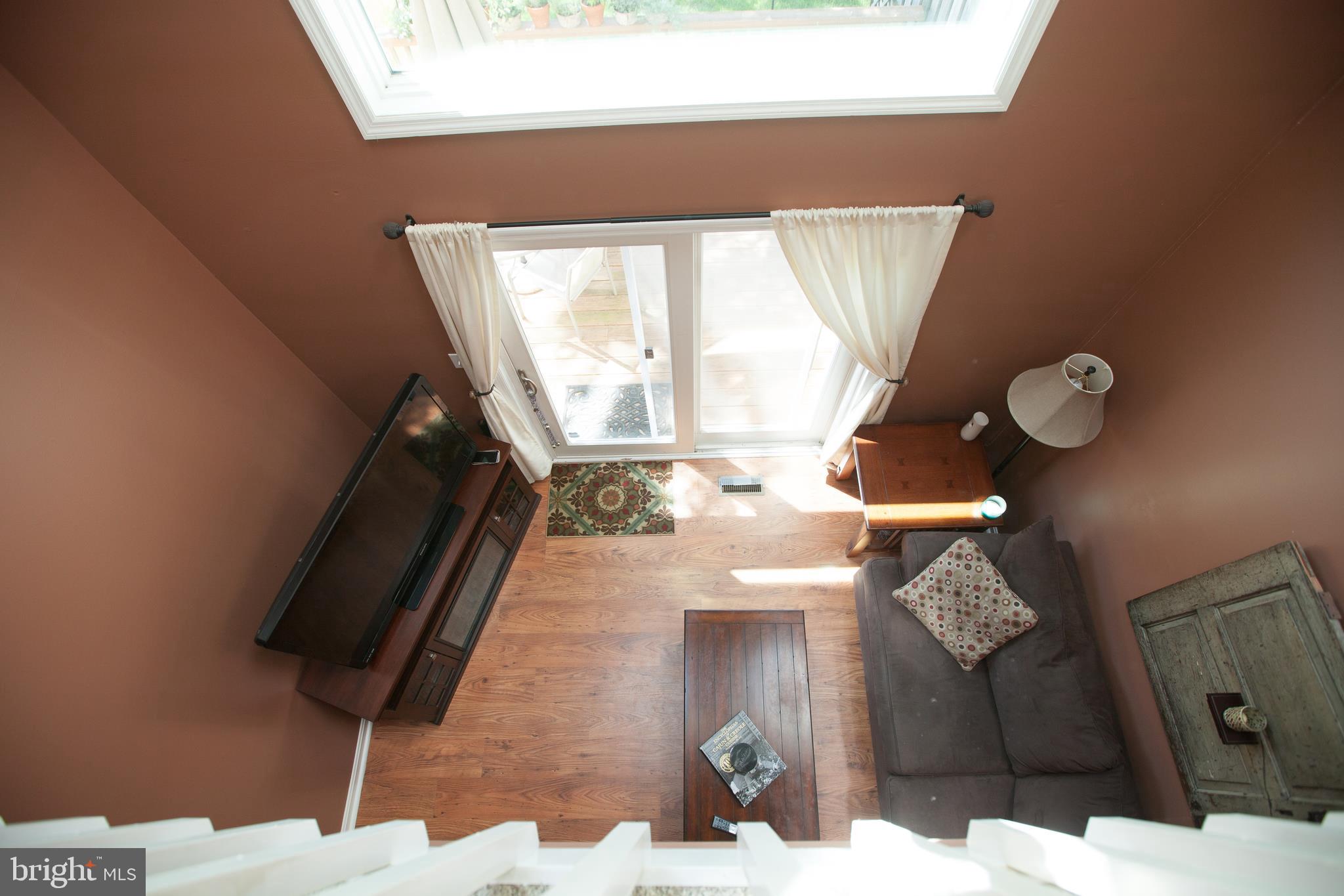 KENILWORTH COURT - Residential