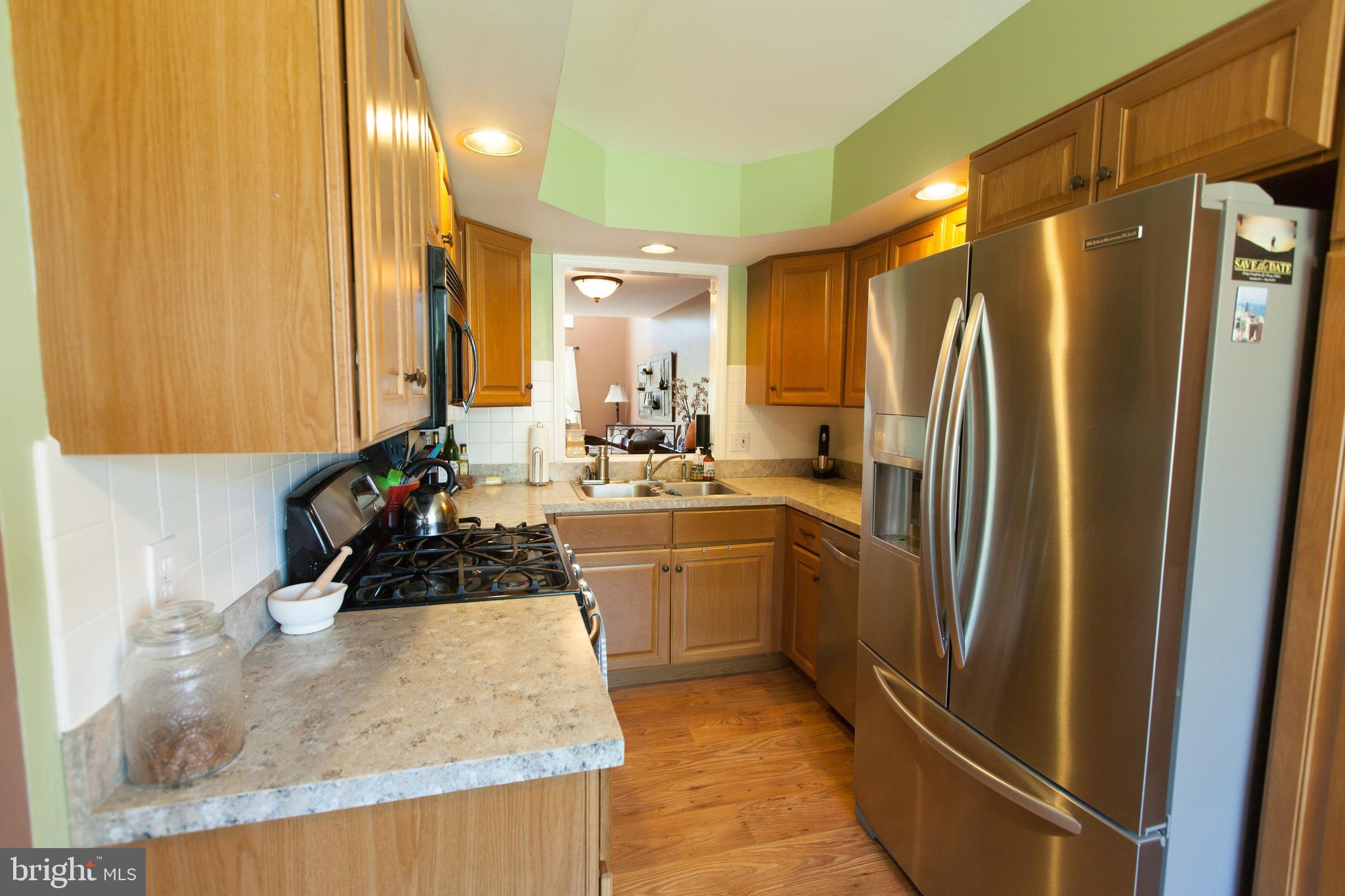 KENILWORTH COURT - Residential