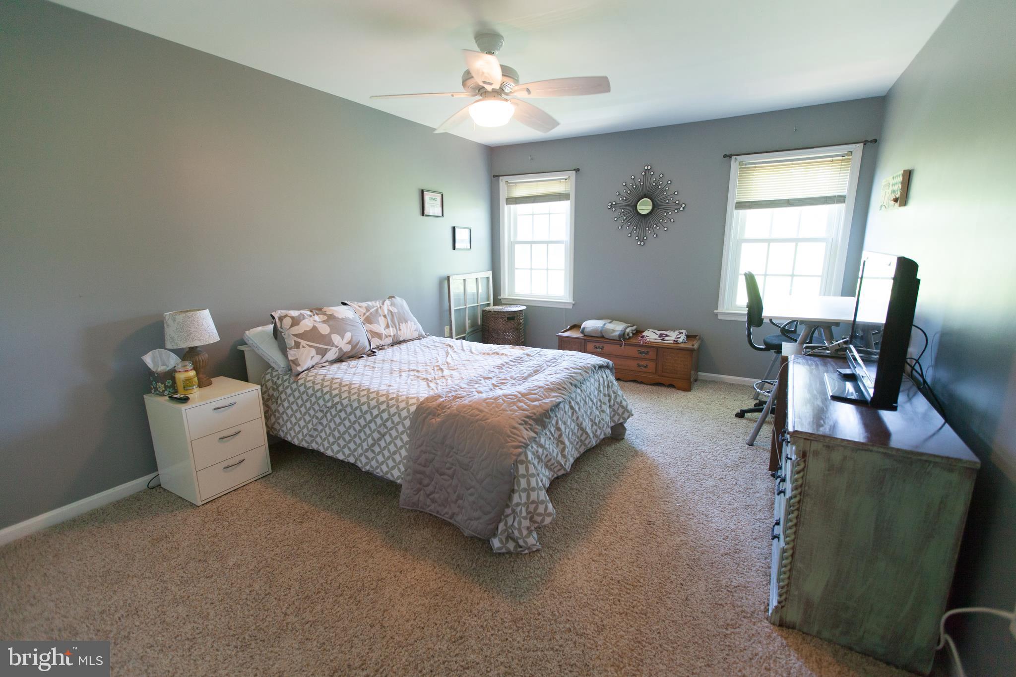 KENILWORTH COURT - Residential