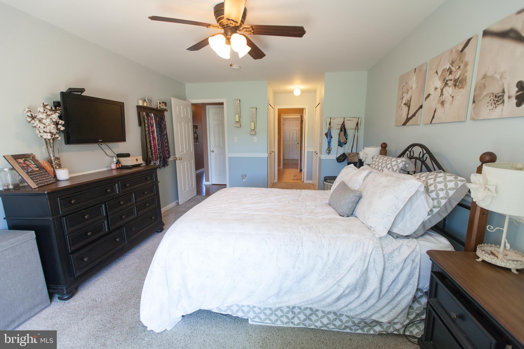 KENILWORTH COURT - Residential