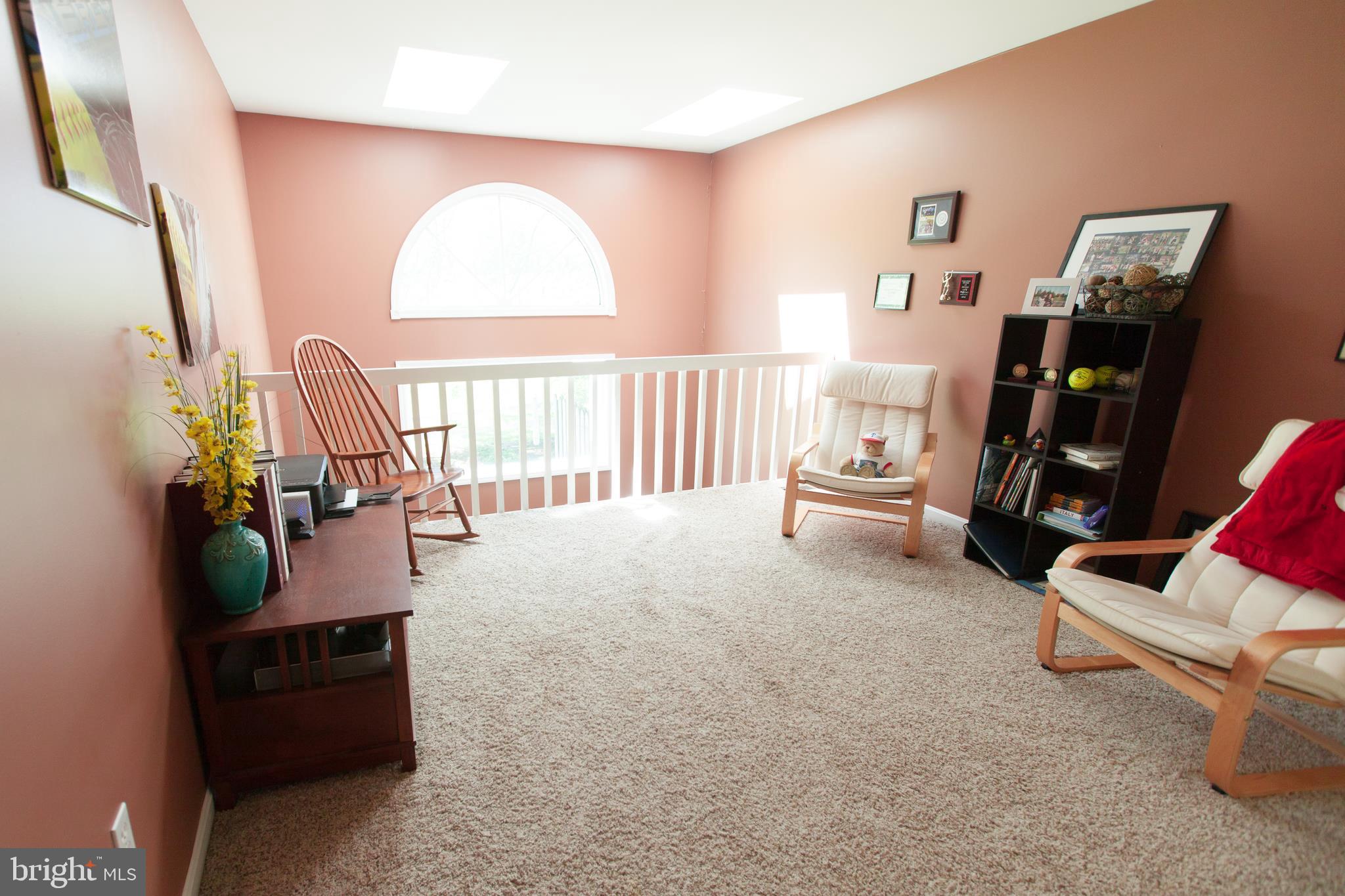 KENILWORTH COURT - Residential