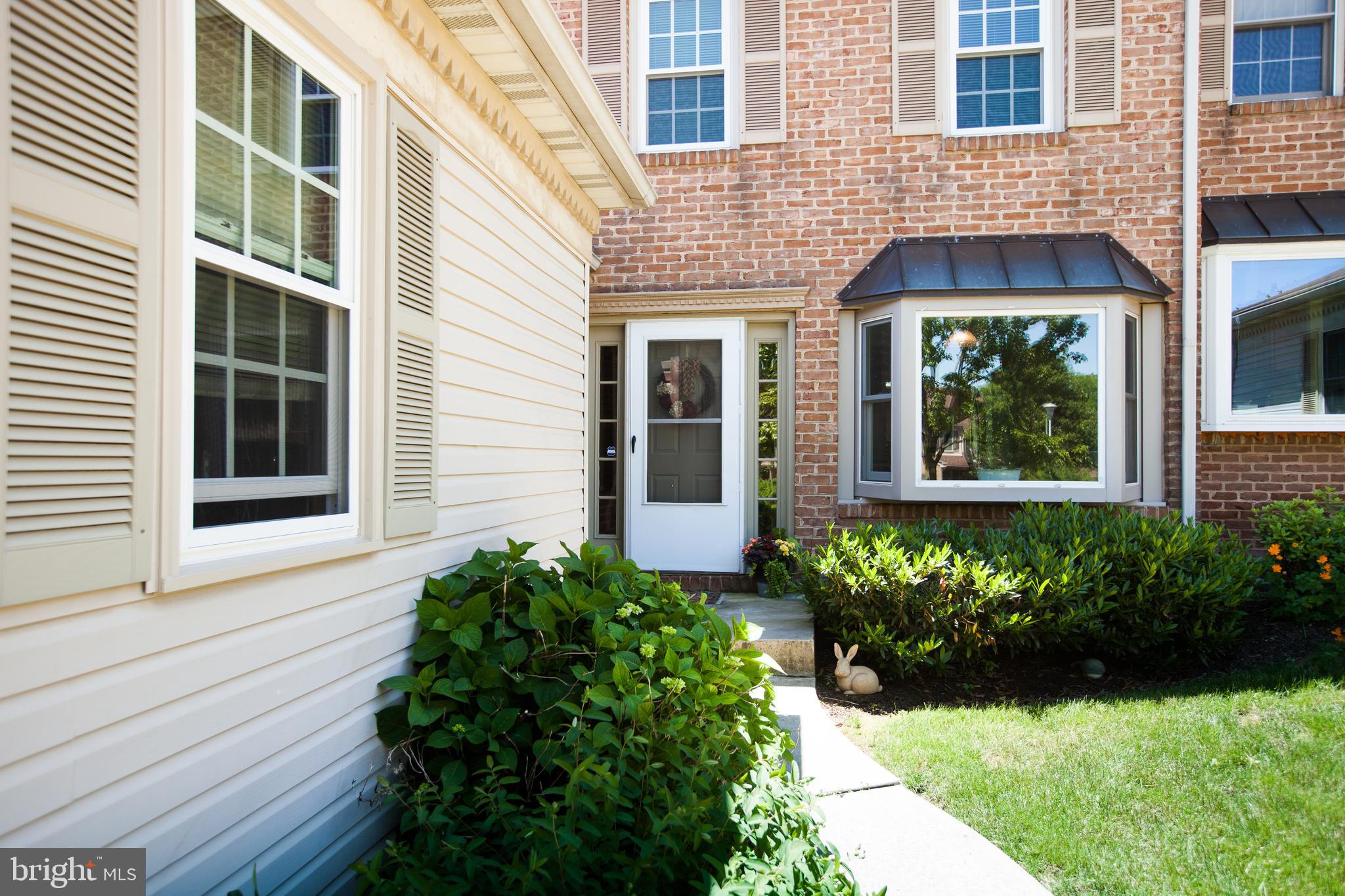 KENILWORTH COURT - Residential