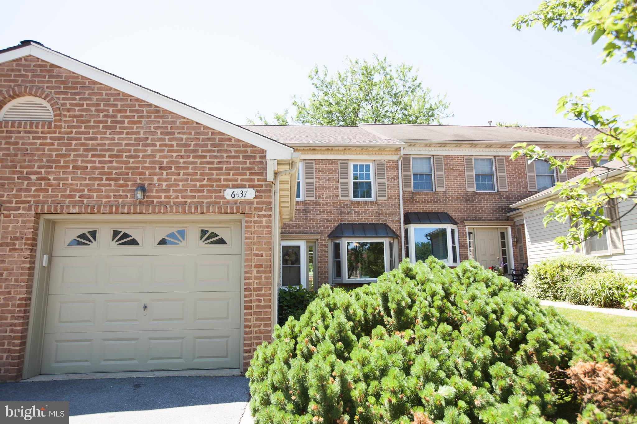 KENILWORTH COURT - Residential