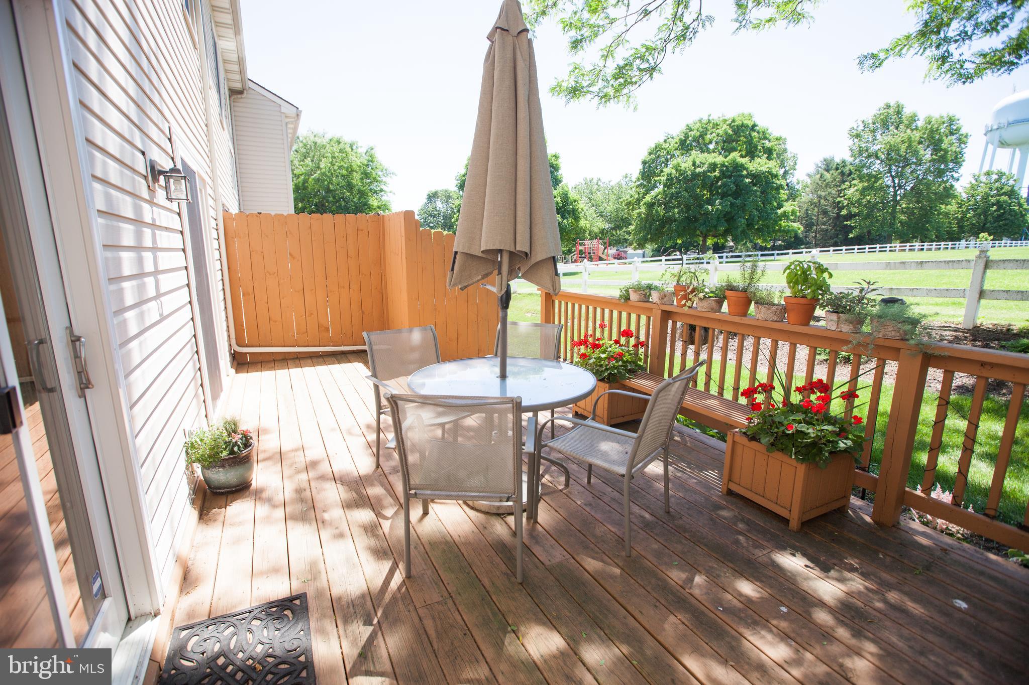 KENILWORTH COURT - Residential