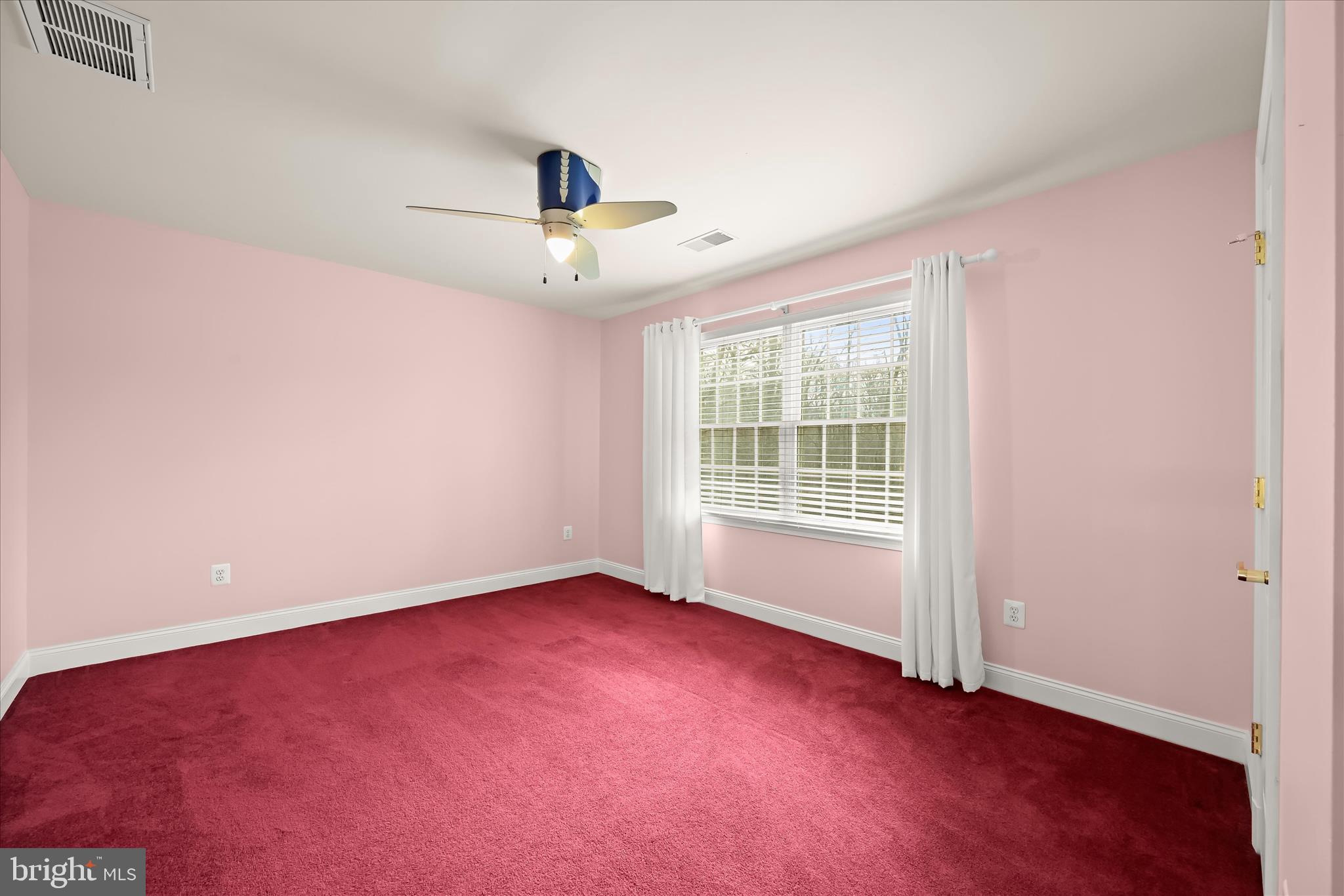 RIDGE VIEW HUNT - Residential