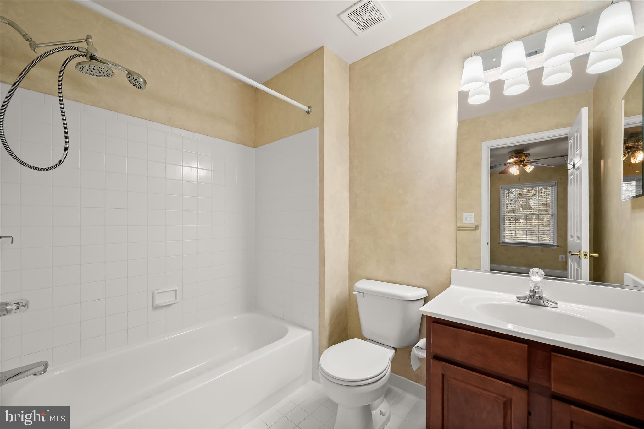 RIDGE VIEW HUNT - Residential