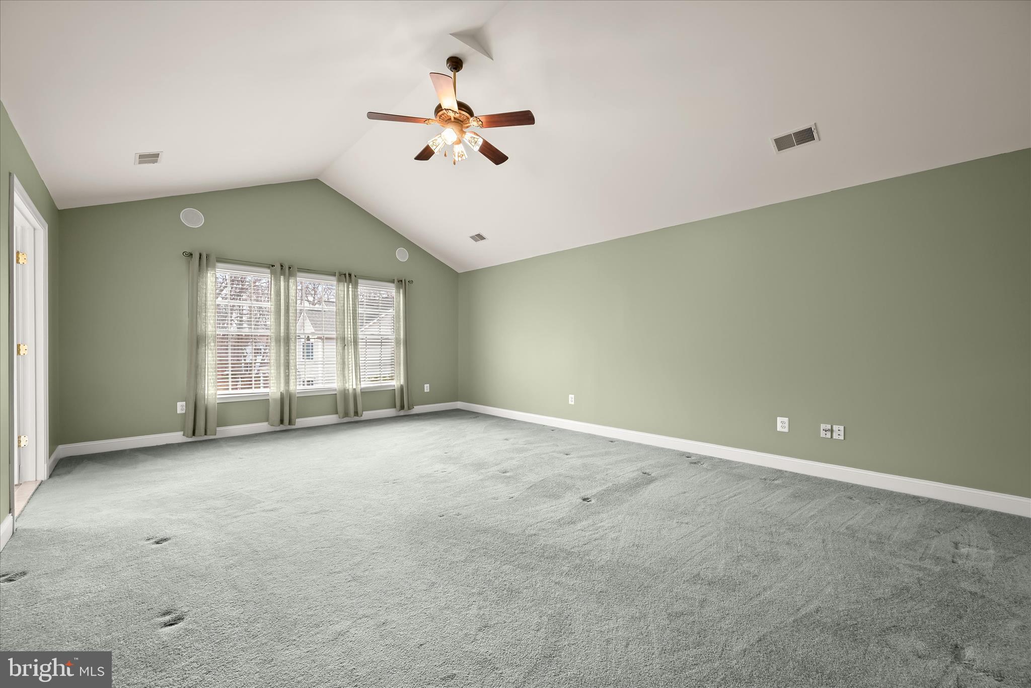 RIDGE VIEW HUNT - Residential