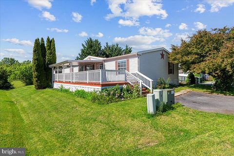 Mobile Home For Sale - 16819 Alcott Rd<br/> HAGERSTOWN, MD 21740