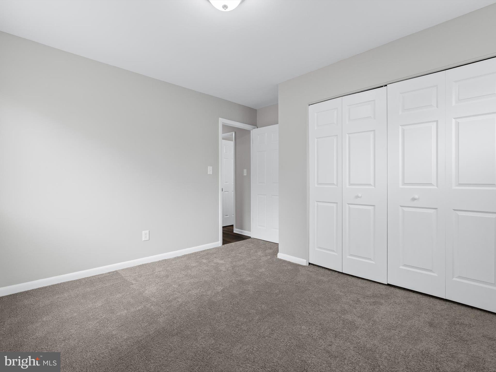 QUEENS PARK - Residential