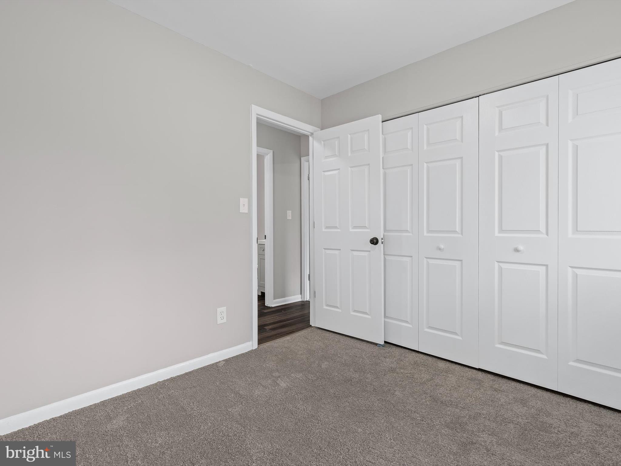 QUEENS PARK - Residential