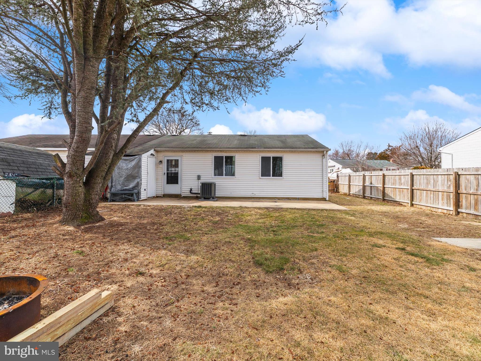 QUEENS PARK - Residential