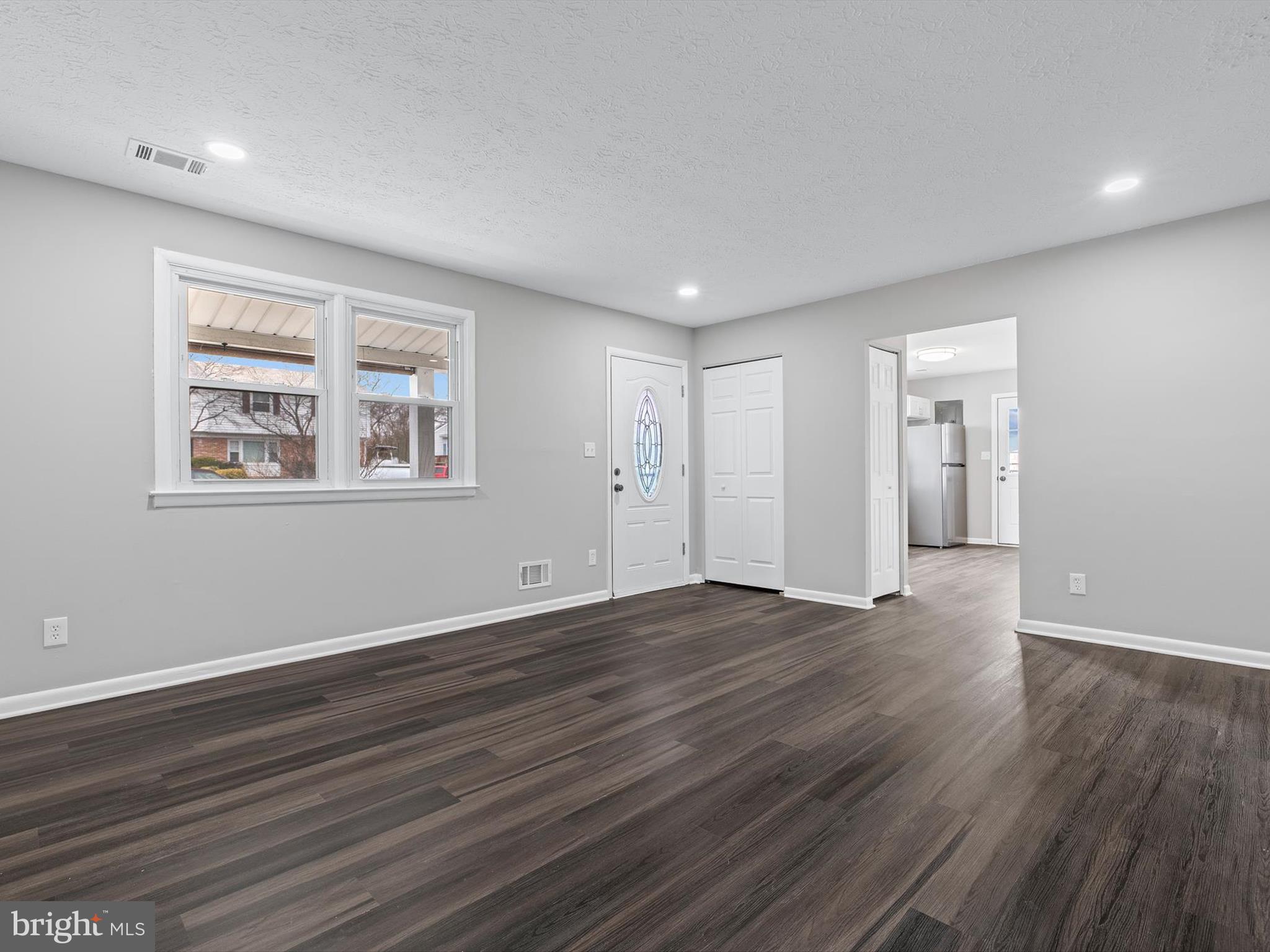 QUEENS PARK - Residential