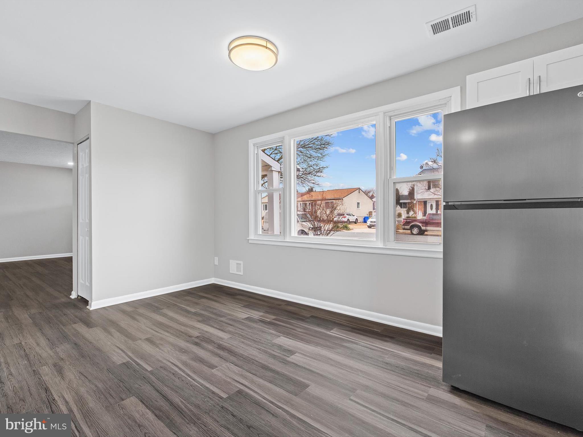 QUEENS PARK - Residential