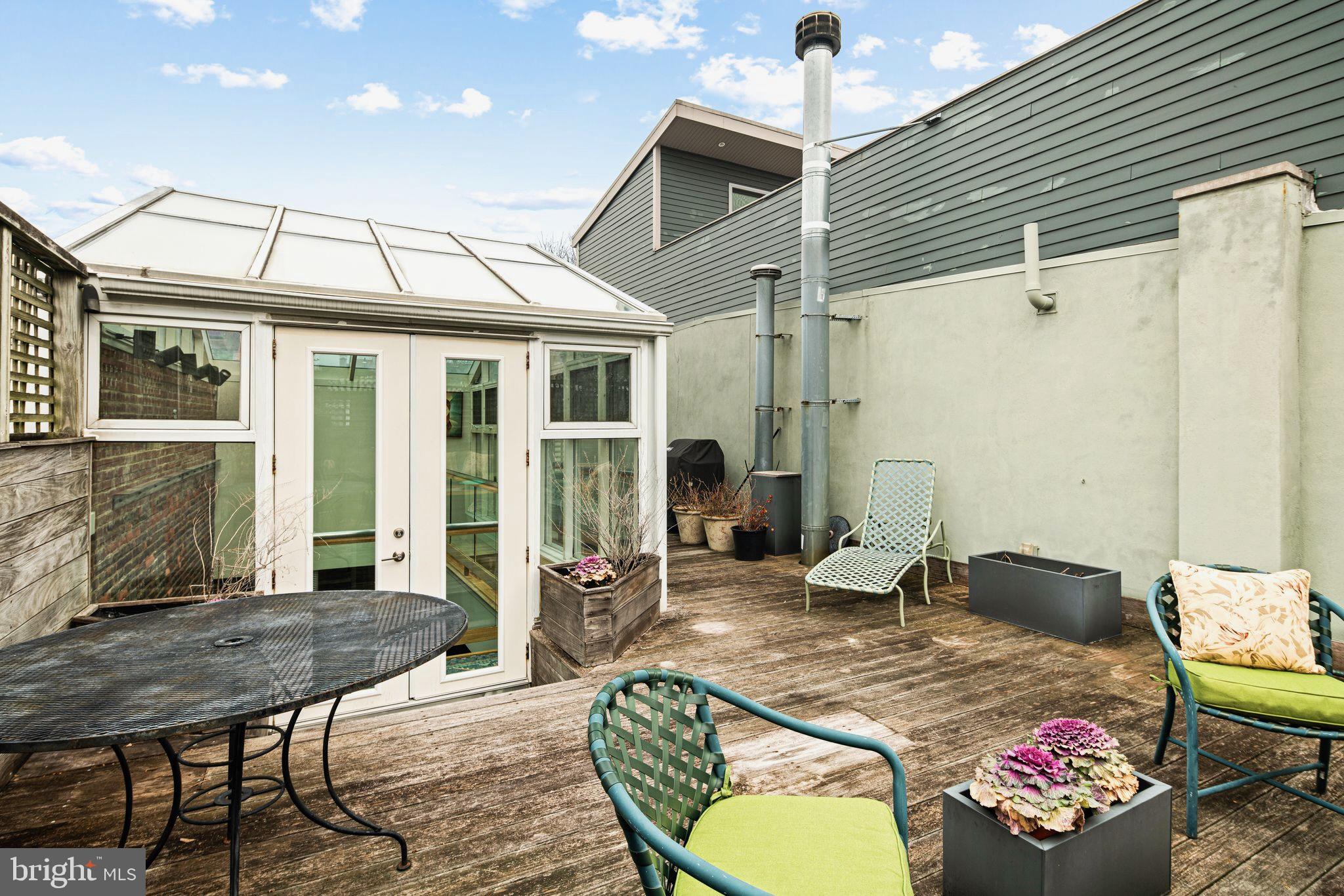 SPRING GARDEN - Residential