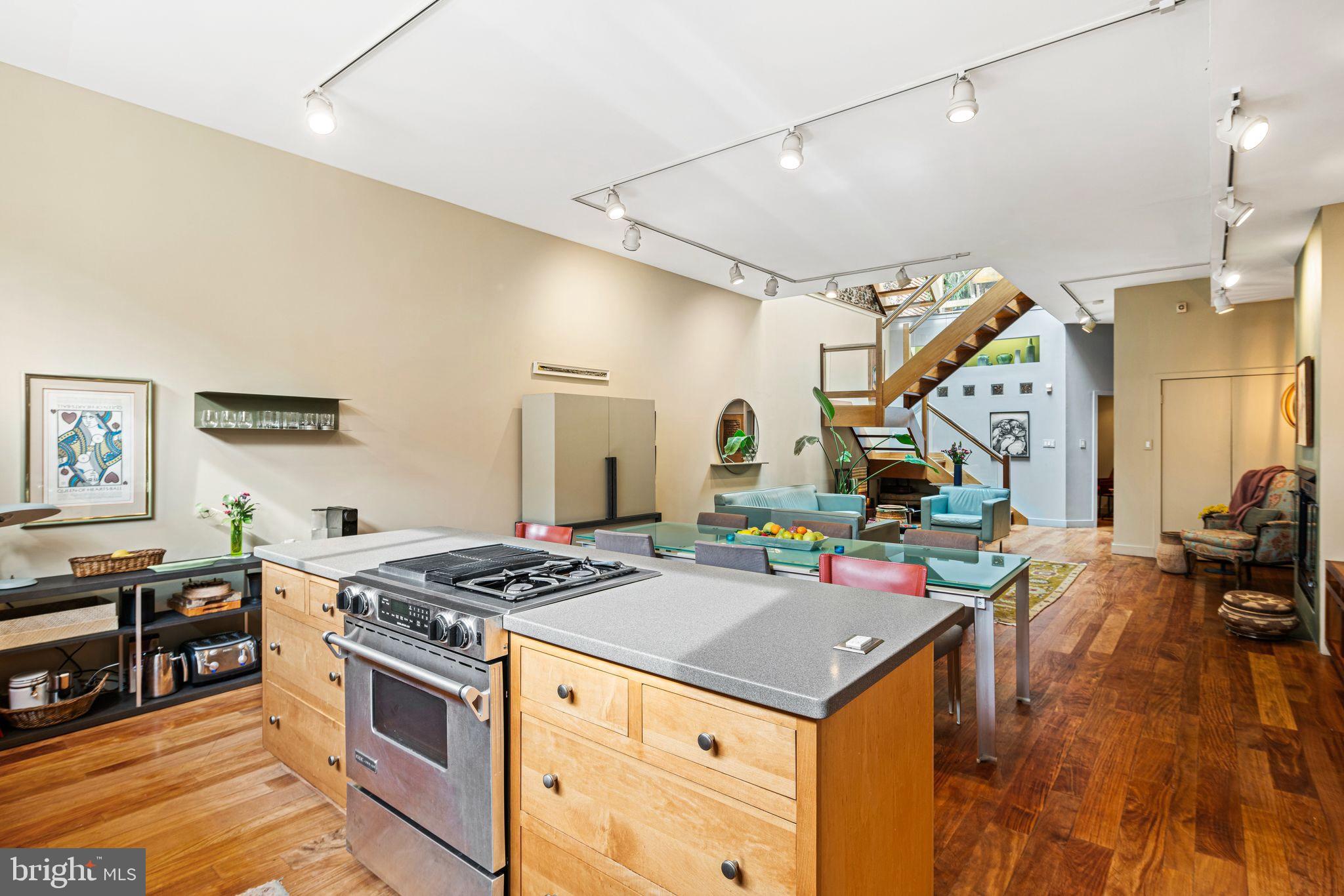 SPRING GARDEN - Residential