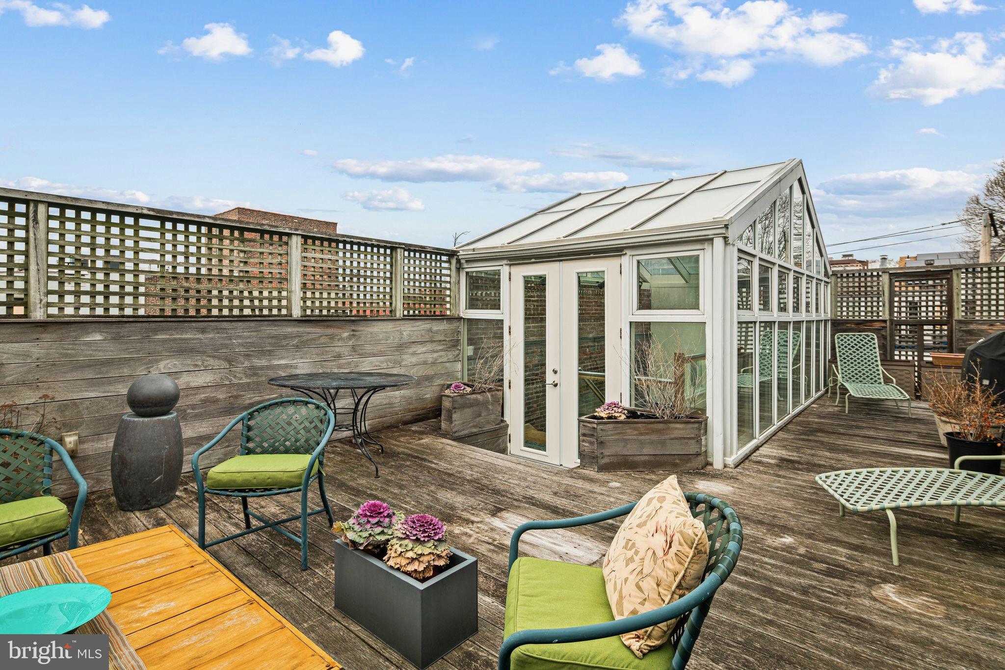 SPRING GARDEN - Residential