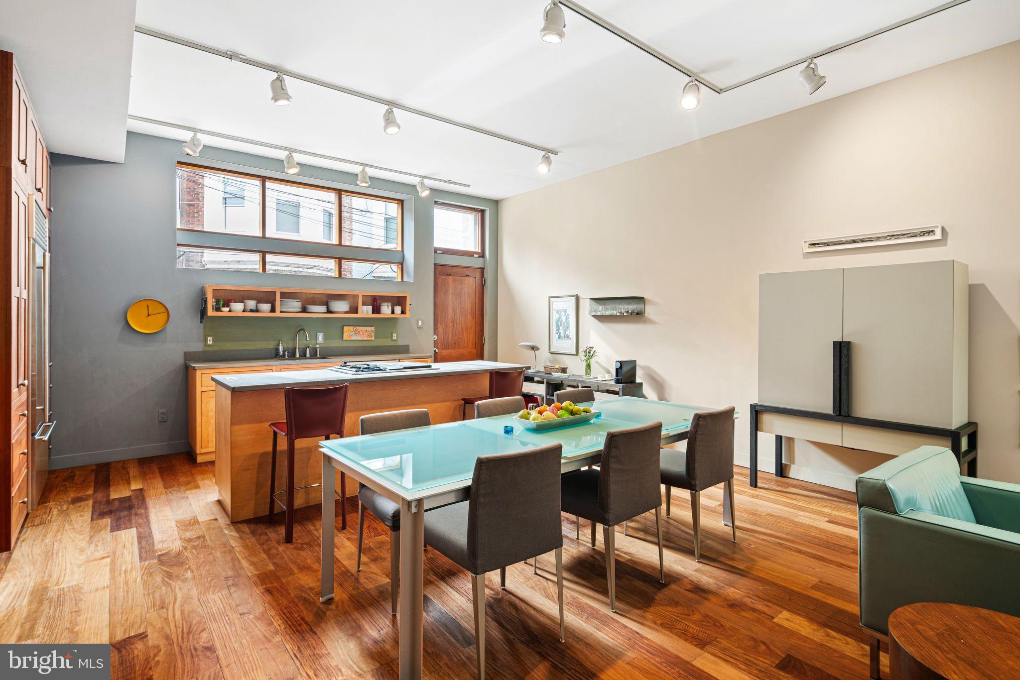 SPRING GARDEN - Residential