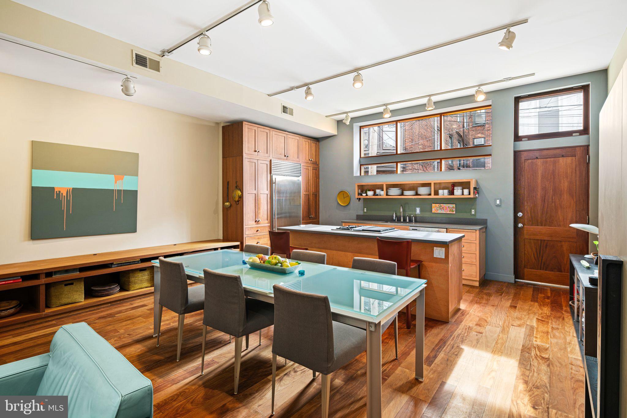 SPRING GARDEN - Residential