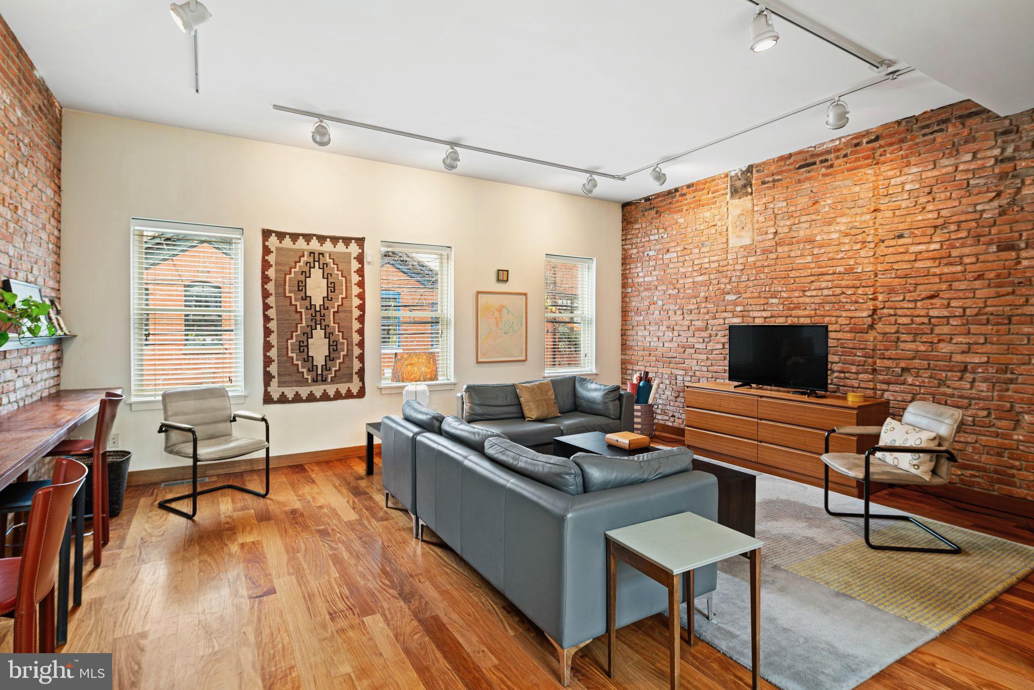 SPRING GARDEN - Residential