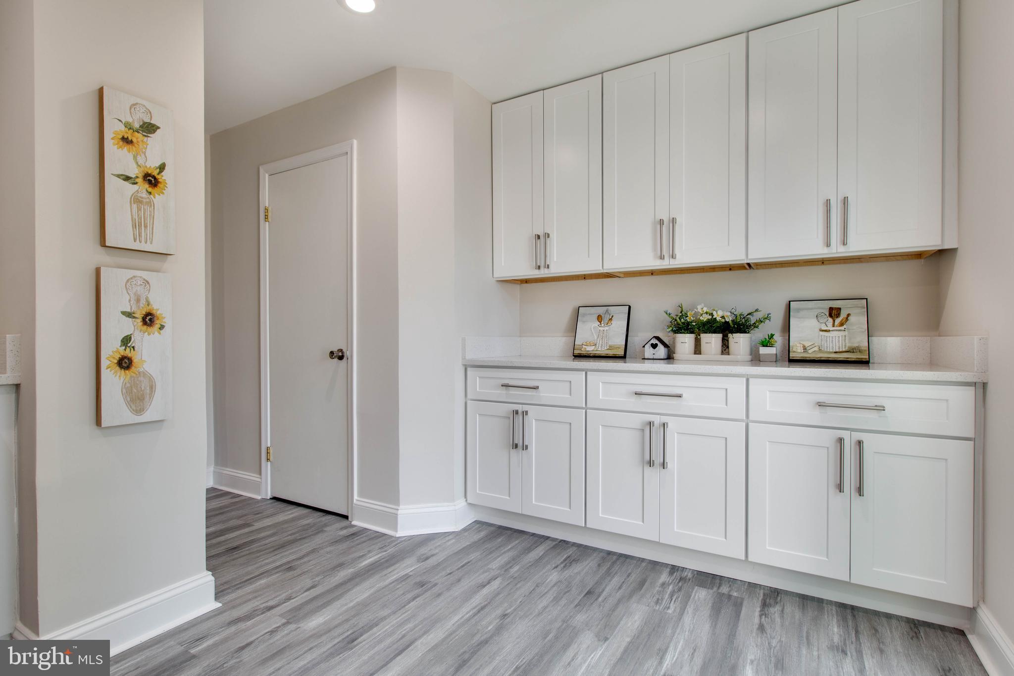 CLOVERLEAF TOWNHOUSES - Residential