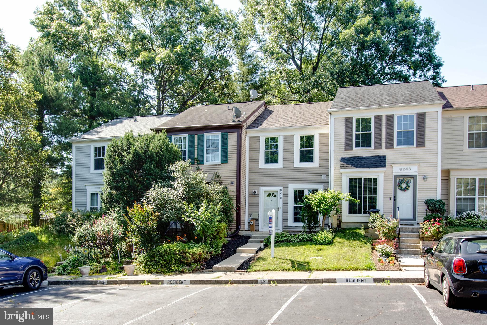 CLOVERLEAF TOWNHOUSES - Residential