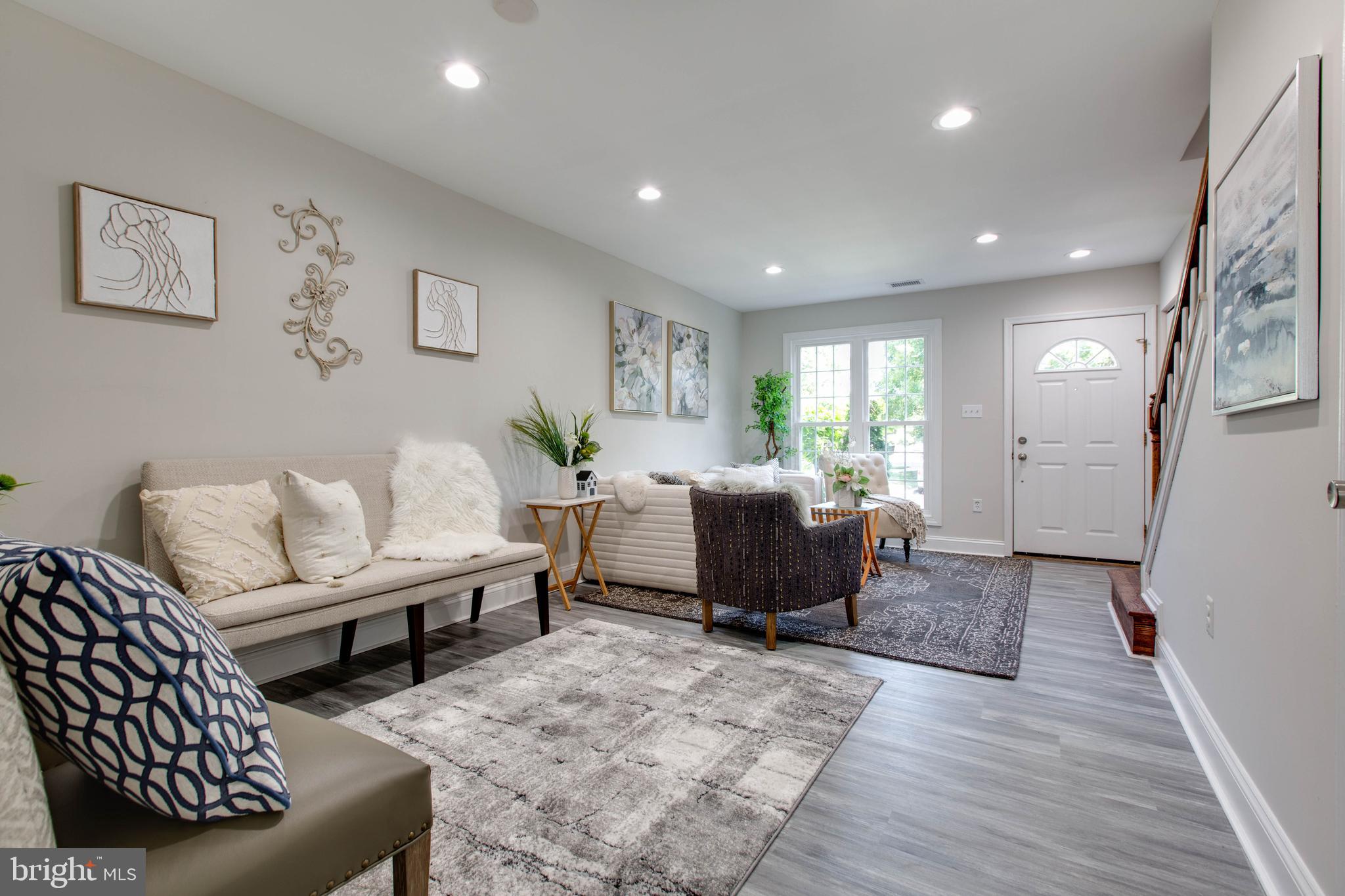 CLOVERLEAF TOWNHOUSES - Residential