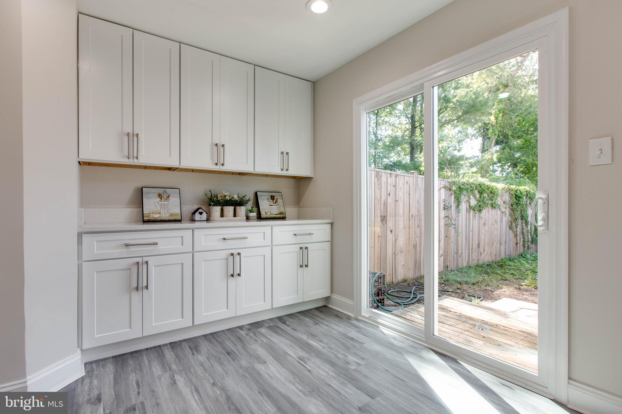 CLOVERLEAF TOWNHOUSES - Residential