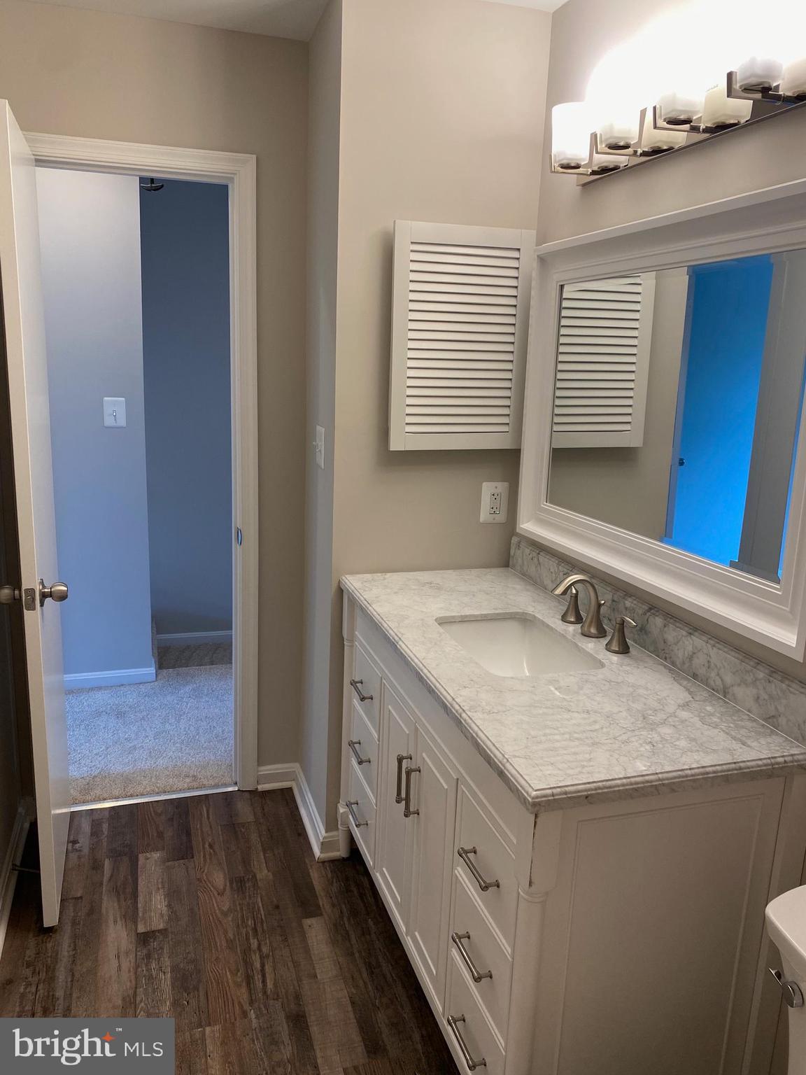 ROLLING RIDGE - Residential Lease