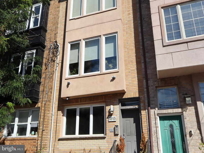 1815 BAINBRIDGE STREET 00 2