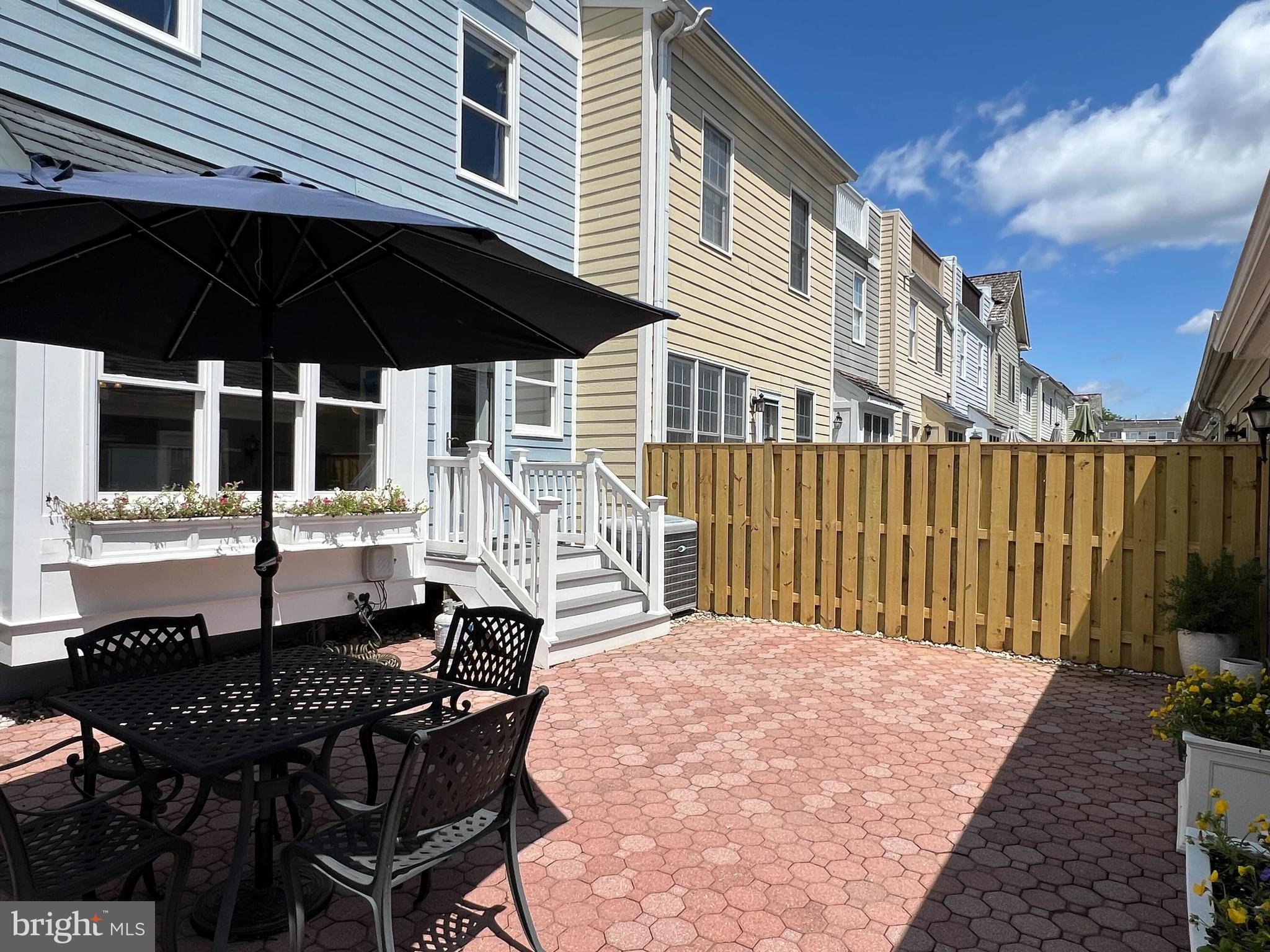 LAKELANDS - Residential Lease