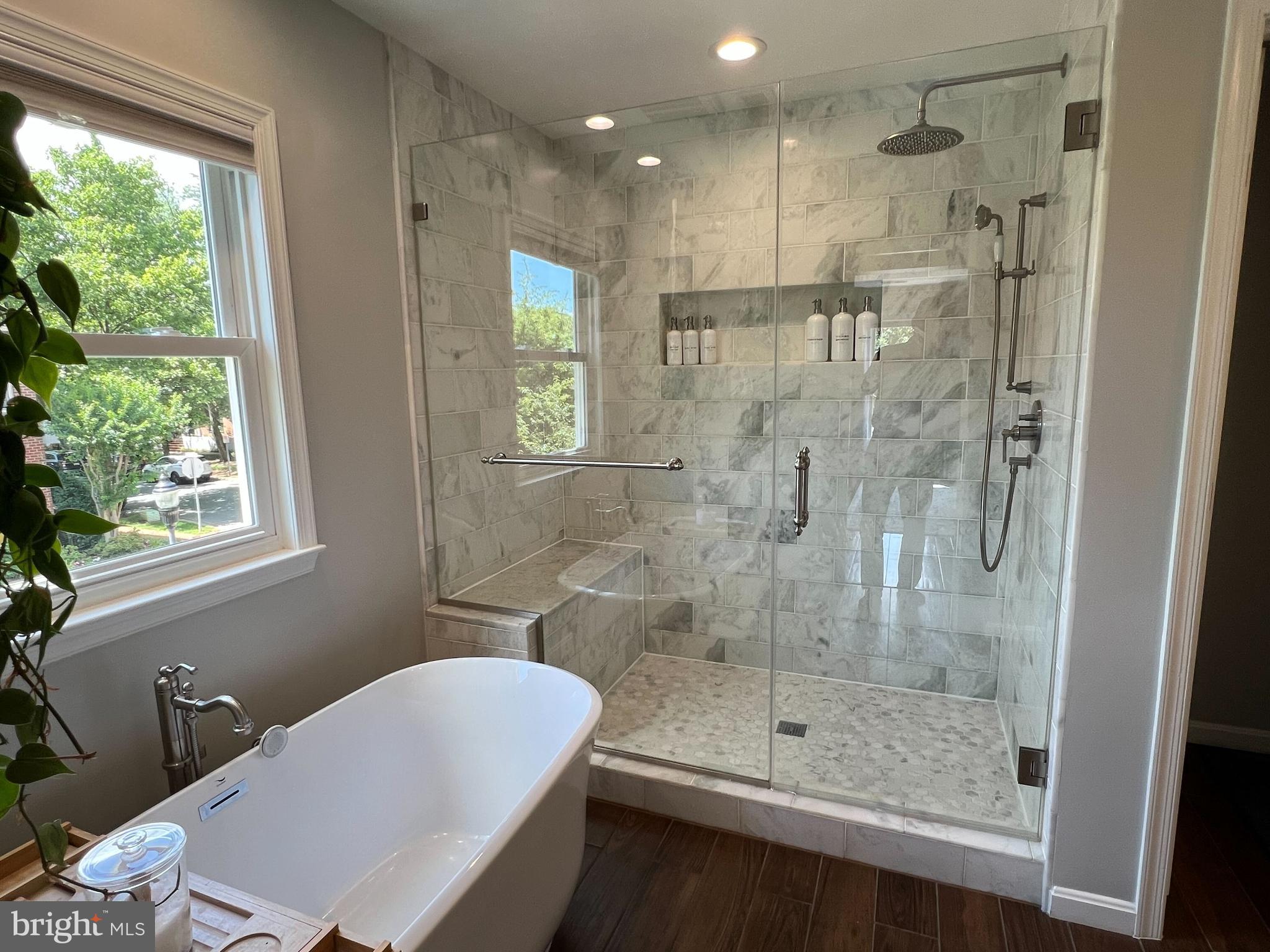 LAKELANDS - Residential Lease