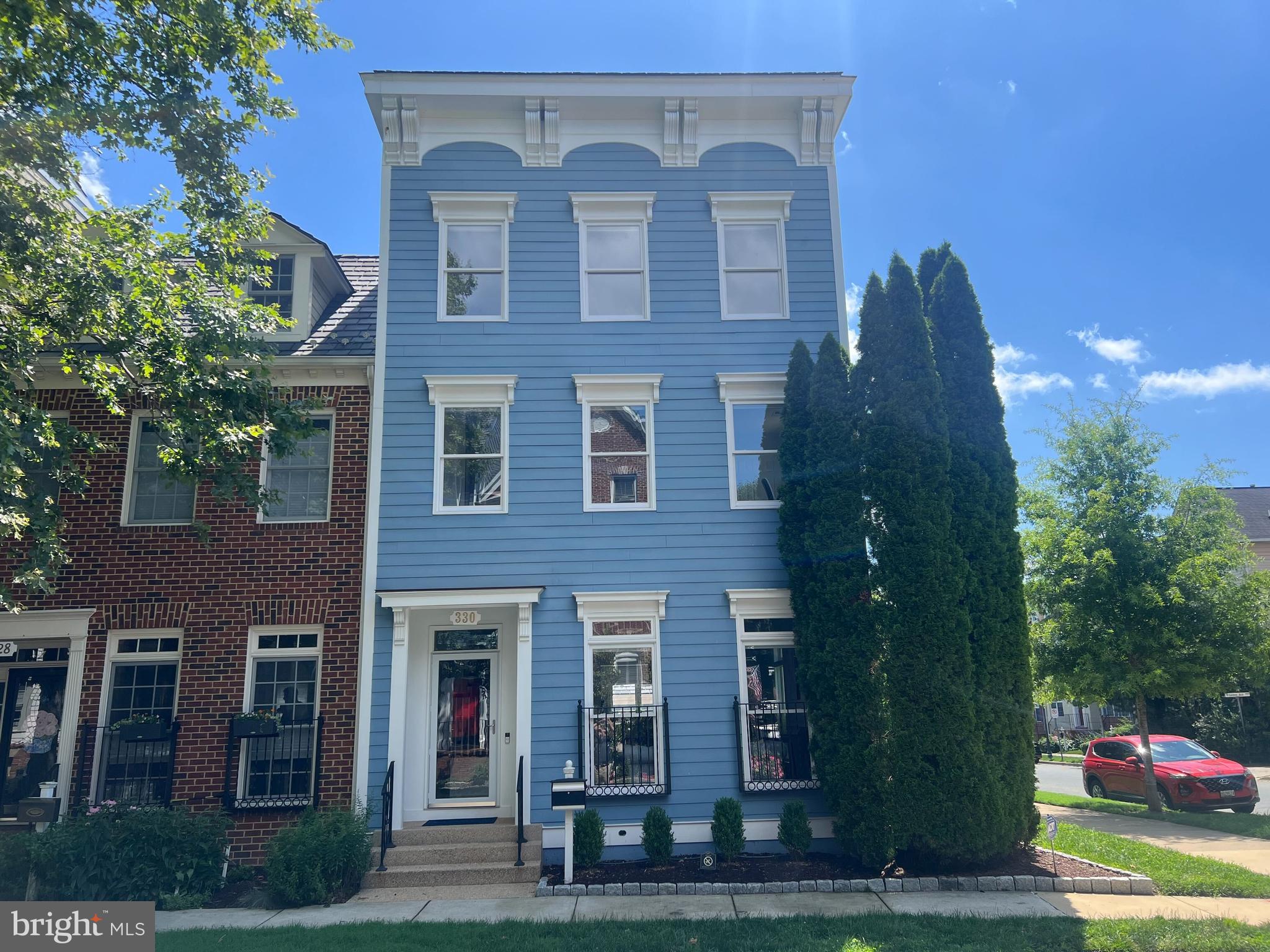 LAKELANDS - Residential Lease