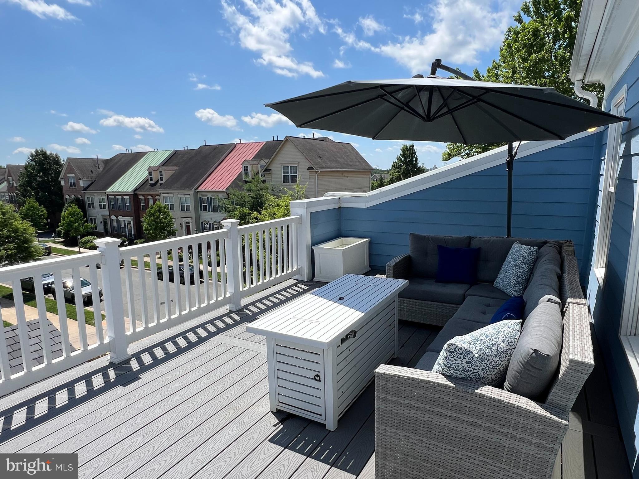 LAKELANDS - Residential Lease