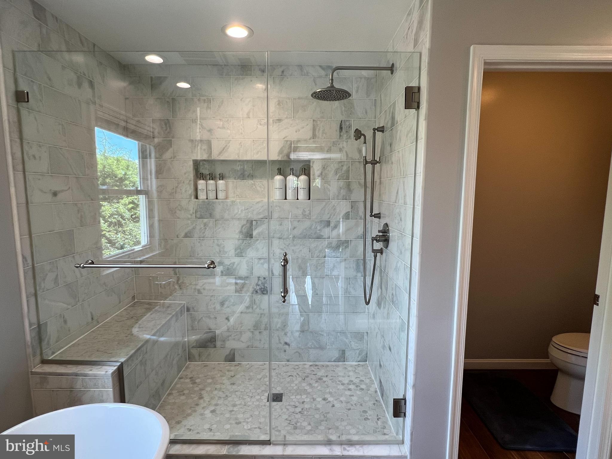 LAKELANDS - Residential Lease