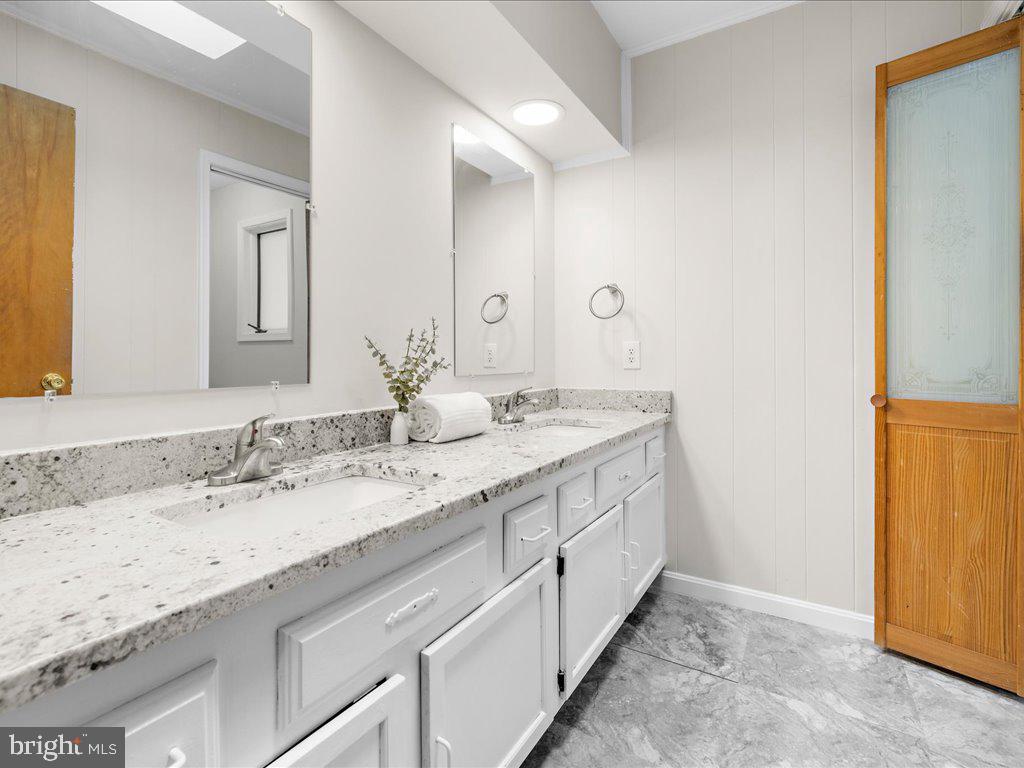 HARBOR HILLS - Residential