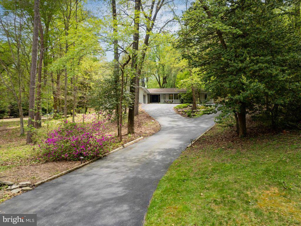 HARBOR HILLS - Residential