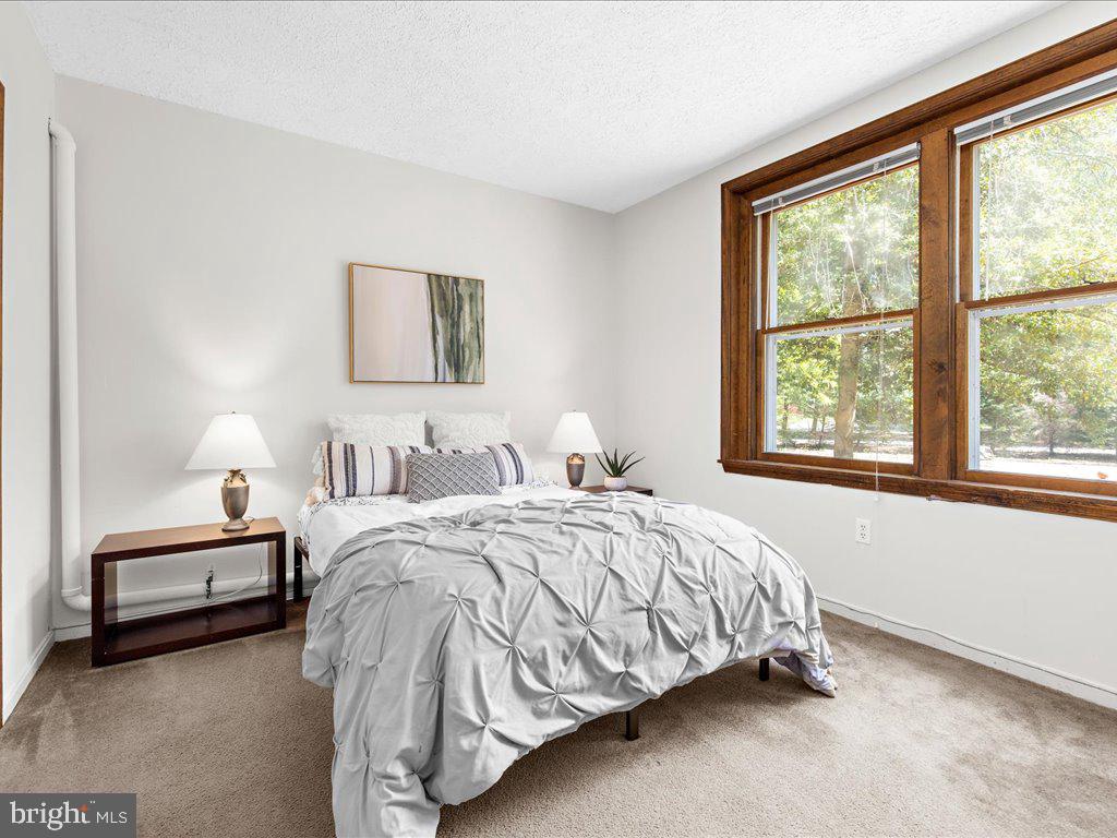 HARBOR HILLS - Residential