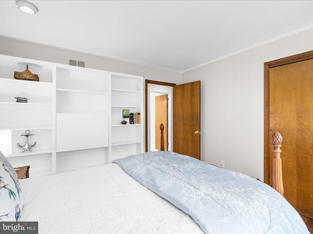 HARBOR HILLS - Residential