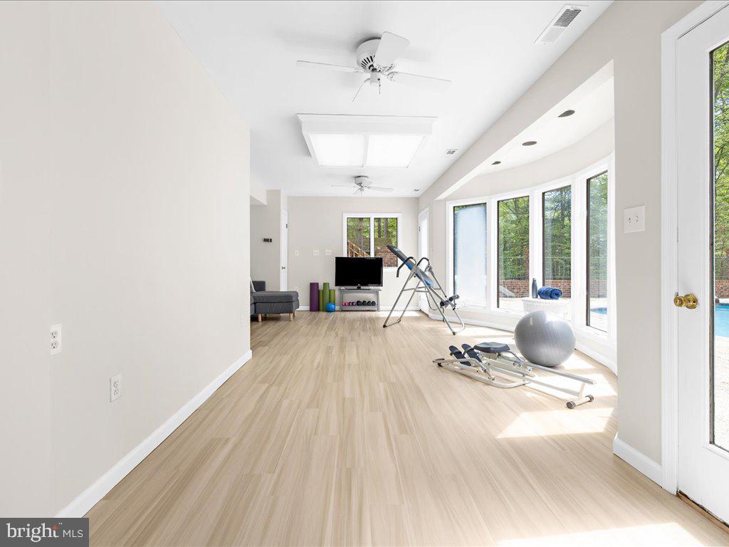 HARBOR HILLS - Residential