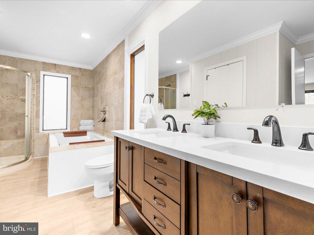 HARBOR HILLS - Residential