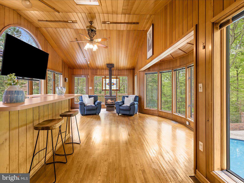 HARBOR HILLS - Residential