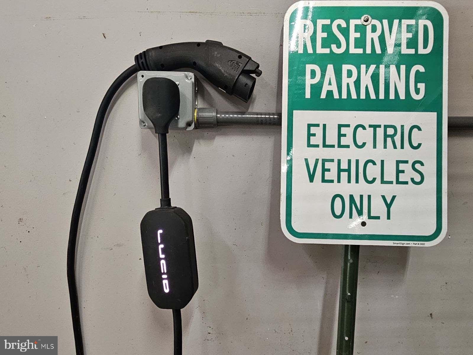 HARBOR HILLS - Residential