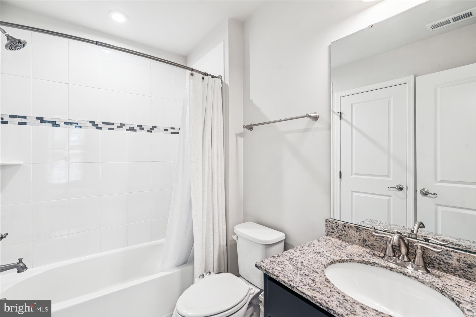 PARKSIDE - Residential Lease