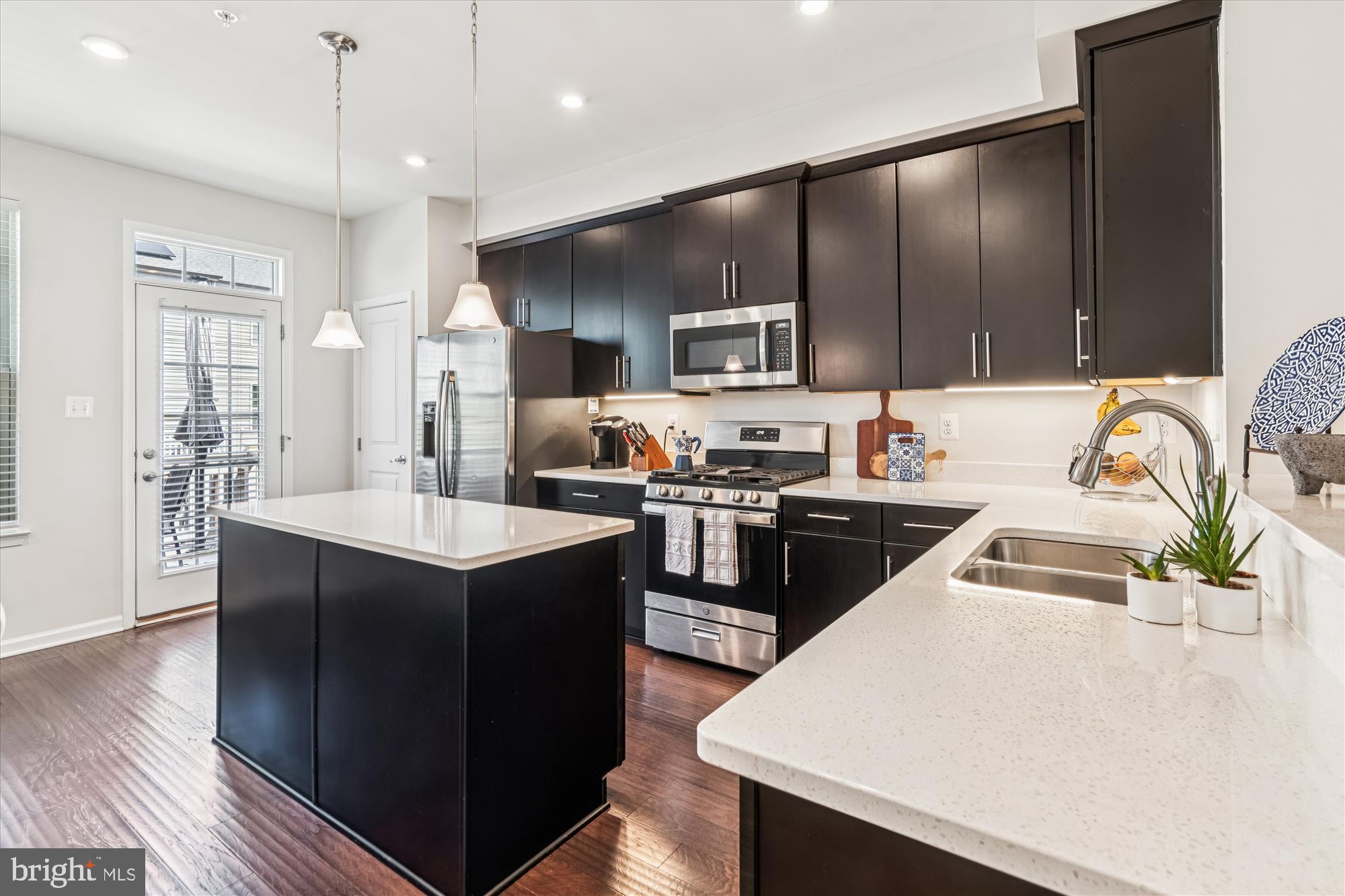 PARKSIDE - Residential Lease