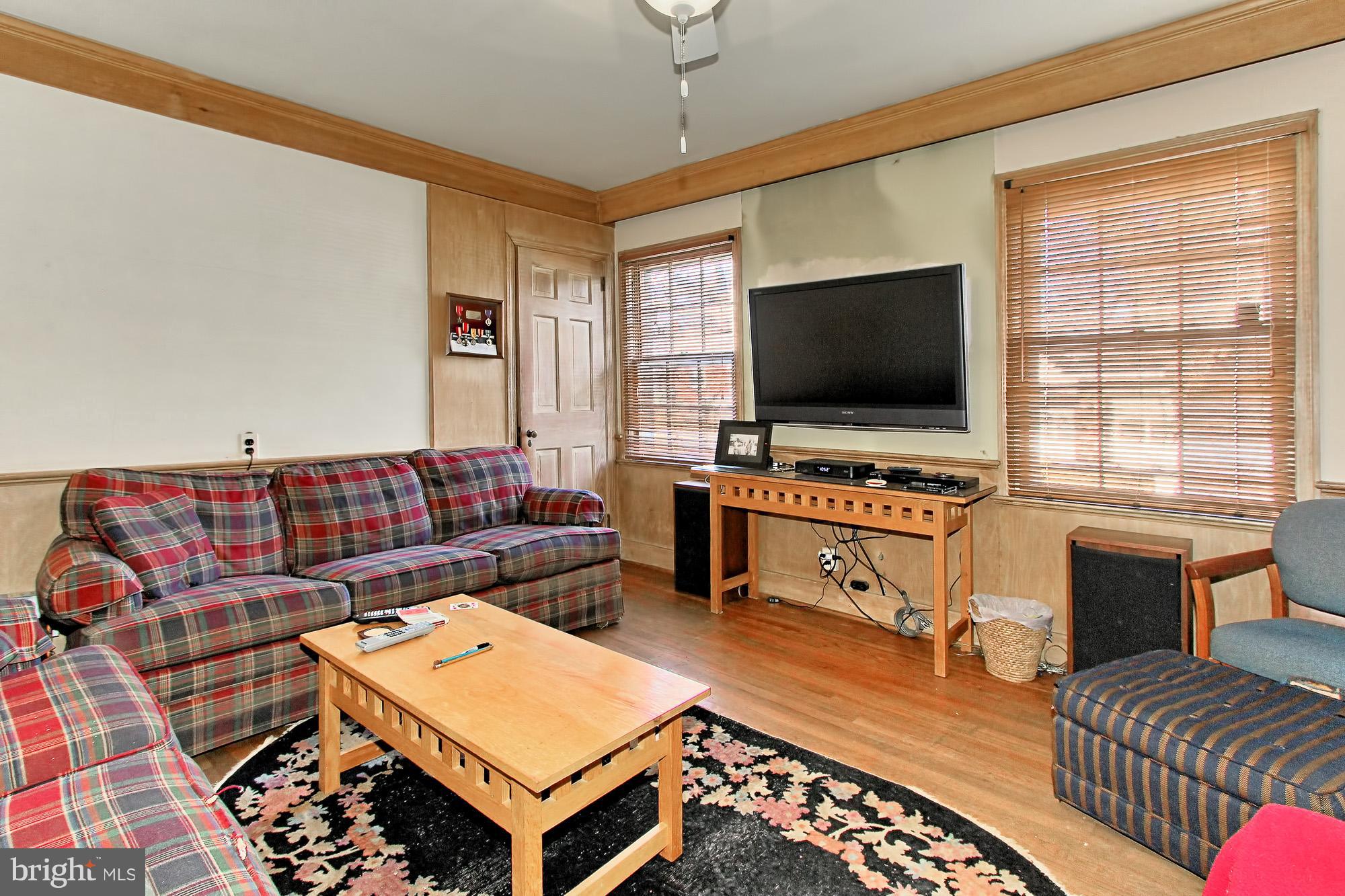 LYON VILLAGE - Residential